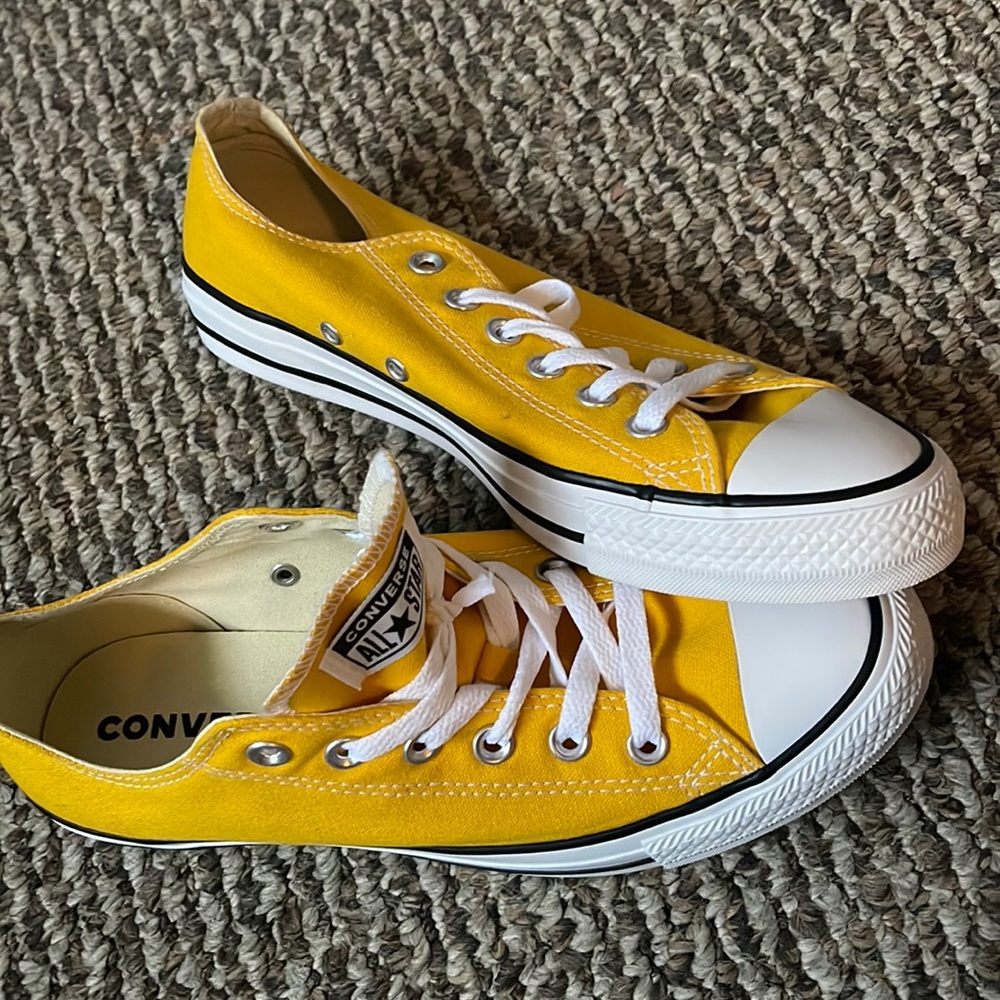 YELLOW chucks